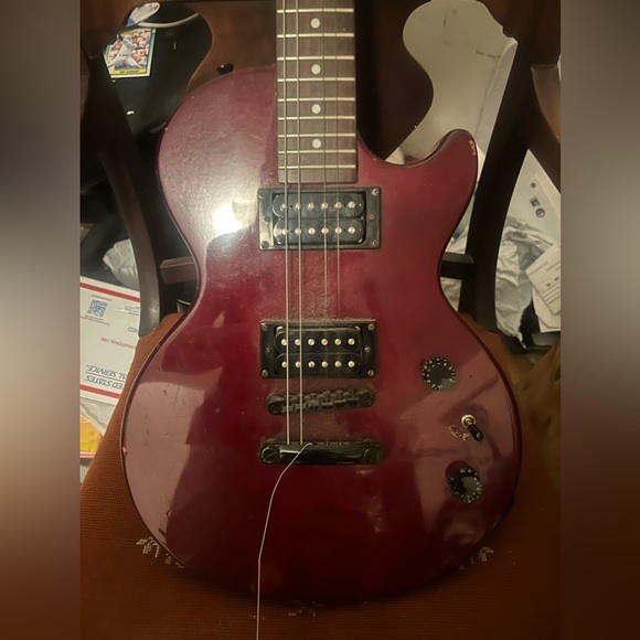 Epiphone special II model burgundy great condition excellent electric guitar - Picture 2 of 5